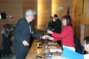 4 Premio Ciudad Sostenible (ministra i alcalde)