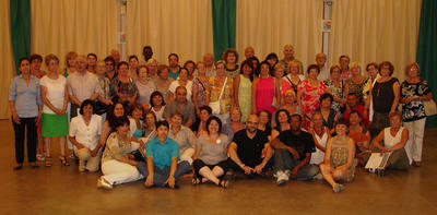 Escola Adults - juny 2012 - cloenda foto de grup