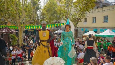 Cercavila Gegants 16a Fira mercat modernista